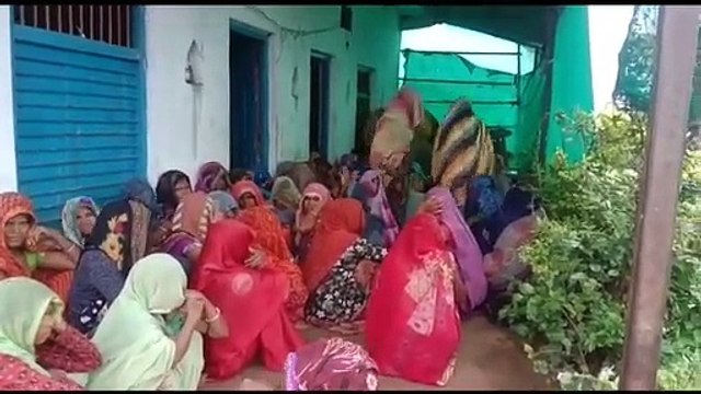 काल बनकर टूटा बिजली का तार, करंट से पिता-पुत्र की मौत, पत्नी और मासूम झुलसी