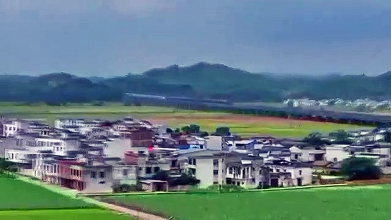 Une course de deux trains repérée dans la province chinoise du Guangxi