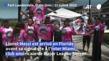 Des fans de Messi devant le stade de l'Inter Miami pour voir le joueur