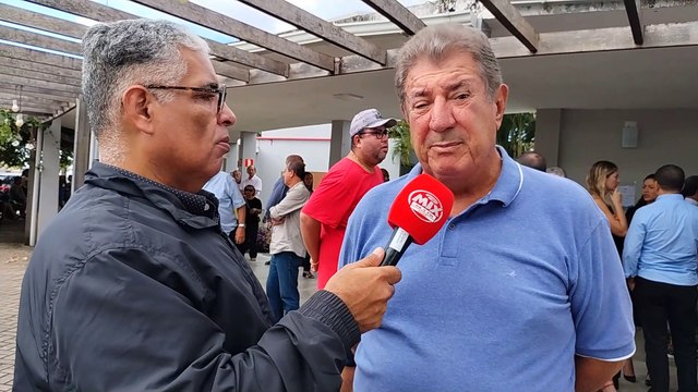Euclides Mello foi ao Parque das Flores se despedir de Rogério Farias