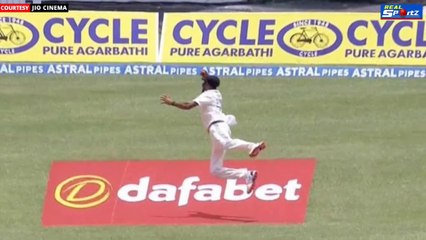 IND vs WI 1st Test: Mohammed Siraj ने लपका अद्भुत Catch, Jermaine Blackwood Wicket | MD Siraj Catch