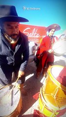 Recibieron a los primeros turistas de la temporada vacacional en la Cuesta del Obispo e inauguraron un parador