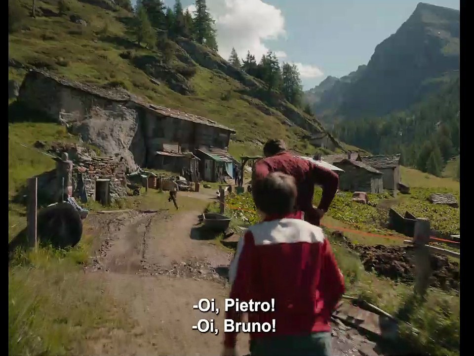 As Oito Montanhas | Trailer Legendado