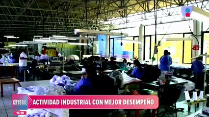 El dólar se ubica por debajo de los 17 pesos