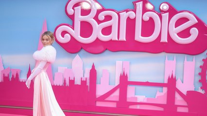 Margot Robbie Channeled Another Iconic Barbie on the Carpet — and We Figured Out Which One