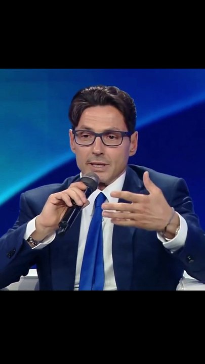 Pier Silvio Berlusconi, l'aneddoto dell'agenda con Silvio Berlusconi