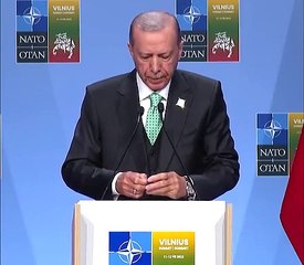 Gazetecinin o sorusu Erdoğan'ın hoşuna gitti: "Ağzın bal yesin"