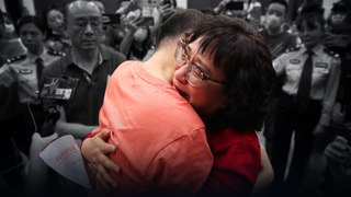 Mother in China reunites with missing son after 32-year search