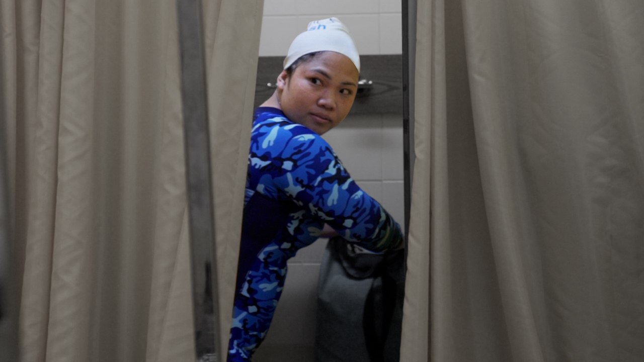 Facing fear: Legacy of family tragedy overcome by Filipino domestic helper learning to swim