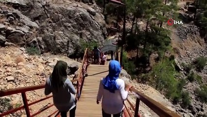 Doğanın el değmemiş mirası Yerköprü Şelalesi ziyaretçilerini ağırlıyor