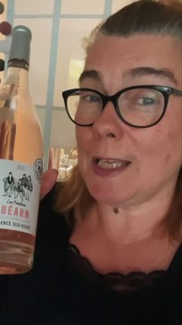 Un mariage audacieux entre le vin rosé Les Frondeurs des caves de Crouseilles et des Makis jambon cru, fromage de brebis, piment d'Espelette