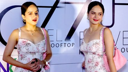 Palak Sindhwani अपने दोस्त Bhavin Bhanushali की  Rooftop lounge के लॉन्च पर पहुंची