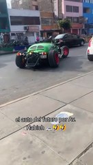 ¿Auto del futuro? Auto modificado sorprende a todos en San Martín de Porres