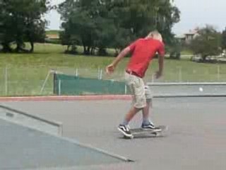Jerem boardslide curb