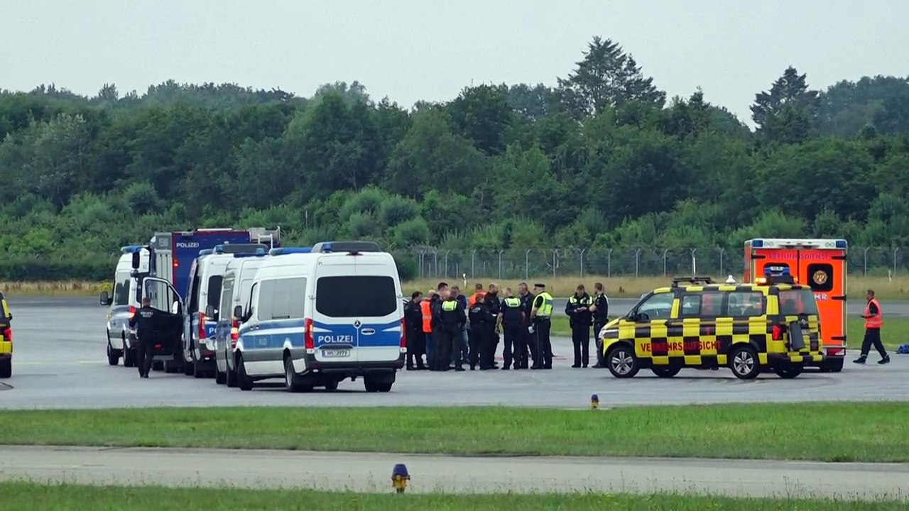 'Letzte Generation' blockiert Flughäfen Hamburg und Düsseldorf