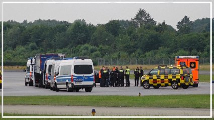 "Letzte Generation" blockiert Flughäfen Hamburg und Düsseldorf