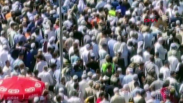 Menzil Cemaatinin Lideri Abdülbaki El Hüseyni Toprağa Verildi