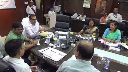 परंपरागत शिल्पकारों को रीपा में दें प्राथमिकता