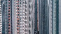 Magie de Hong Kong. Vidéo de drone cyberpunk époustouflante de la ville la plus folle d'Asie.