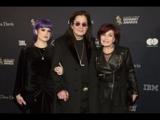 Kelly Osbourne a été harcelée parce qu'elle était "grosse" et a fini en cure de désintoxication -