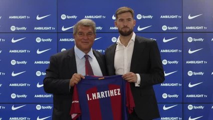Barcelone - La présentation de Iñigo Martinez en images