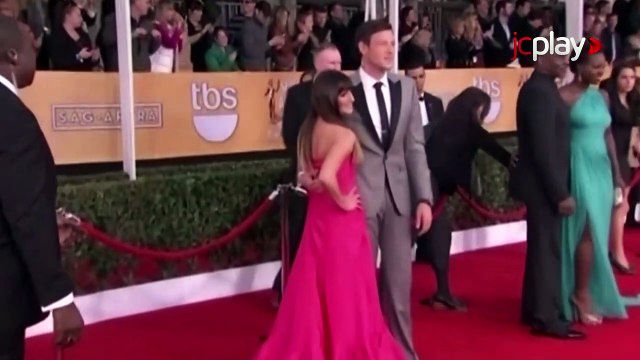 LEA MICHELE faz HOMENAGEM A CORY MONTEITH após dez anos de MORTE DO ATOR