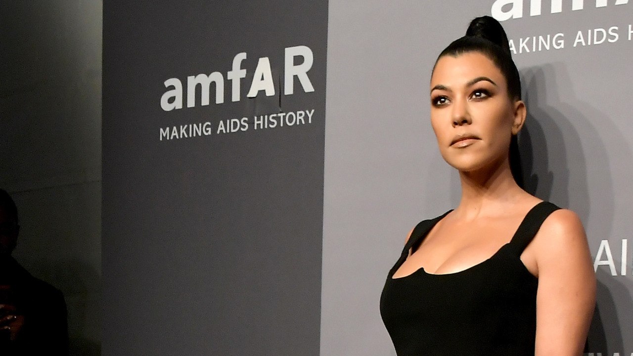 Kourtney Kardashian's Plunging One-Piece Swimsuit Featured the Biggest Bump-Baring Cutout