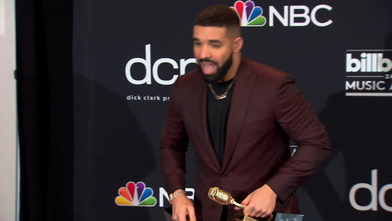 Drake Samples Kim Kardashian & Kris Jenner On New Song As He Seemingly Taunts Kanye West