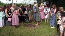 Queen all smiles as she plants a tree at women’s centre