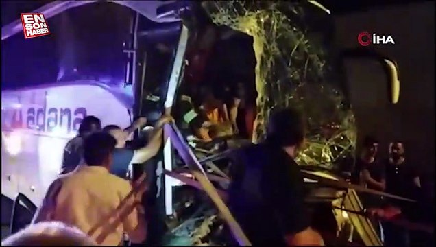 Adana'da biri otobüs 7 araç kazaya karıştı