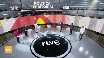 Rufián entrega a Gamarra y Espinosa de los Monteros ejemplares de las revistas en catalán censuradas en Castellón