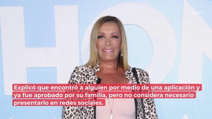 Sylvia Pasquel revela que tiene una vida íntima activa: "nos conocimos en el Tinder"