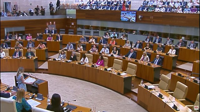 Guardiola anuncia que asumirá políticas de Igualdad en un discurso cuestionado por PSOE y Podemos