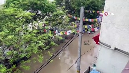 Hindistan'da sel felaketinde can kaybı 100'ü aştı