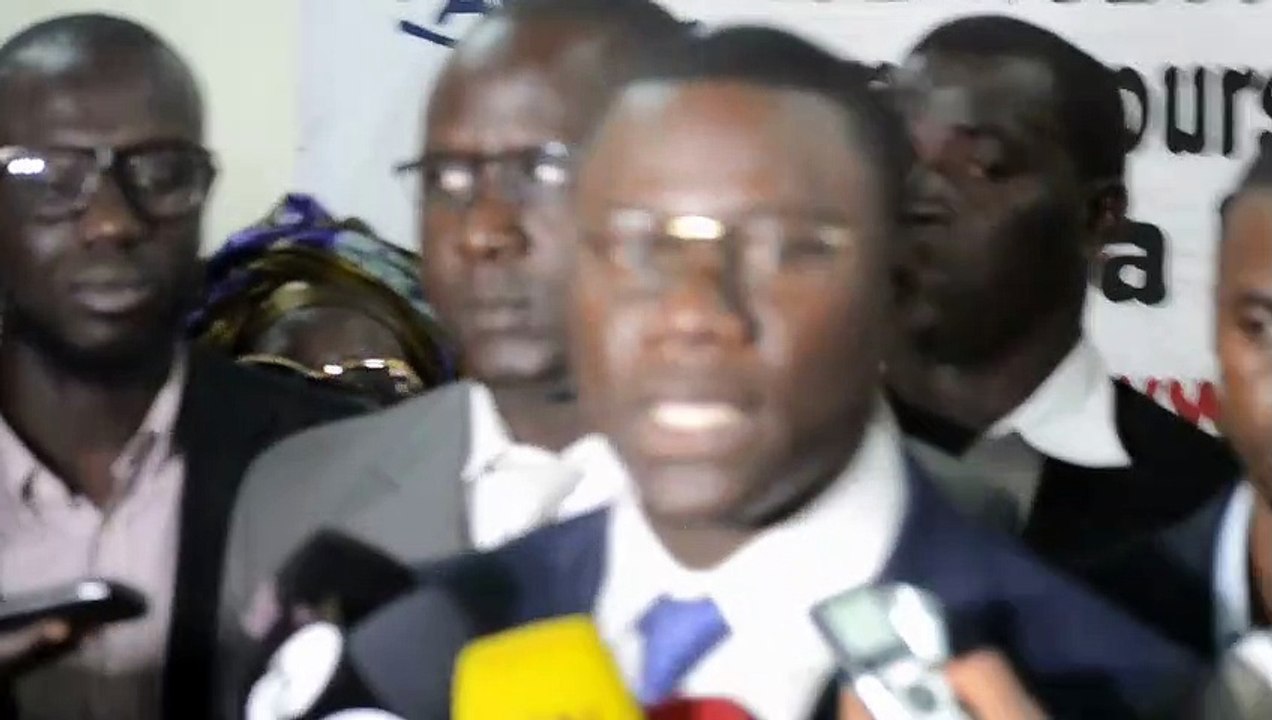 L'expert en finance Famara Ibrahima Cissé explique comment les banques  arnaque leurs clients