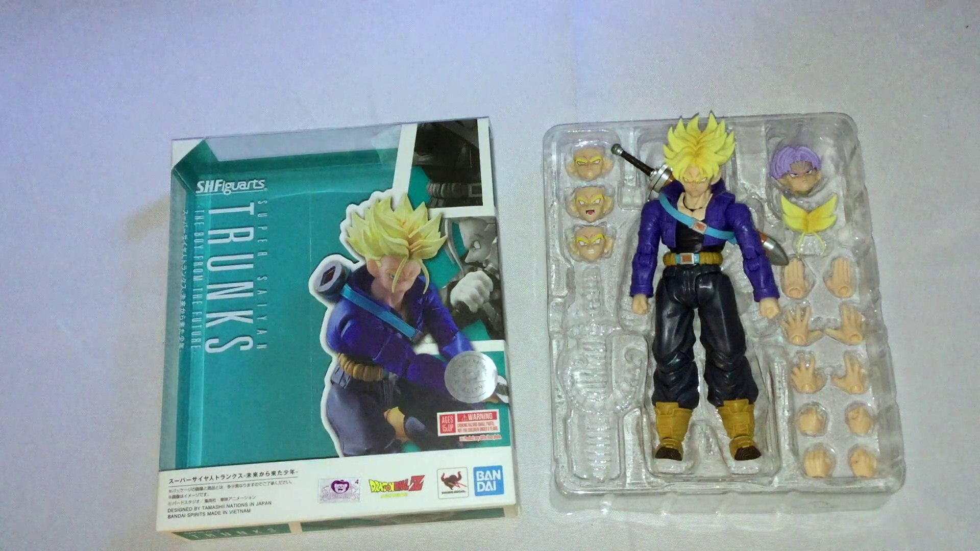 S.H.Figuarts Super Saiyan Super Saiyan Trunks Boy from the Future Figure  (Dragon Ball Z)