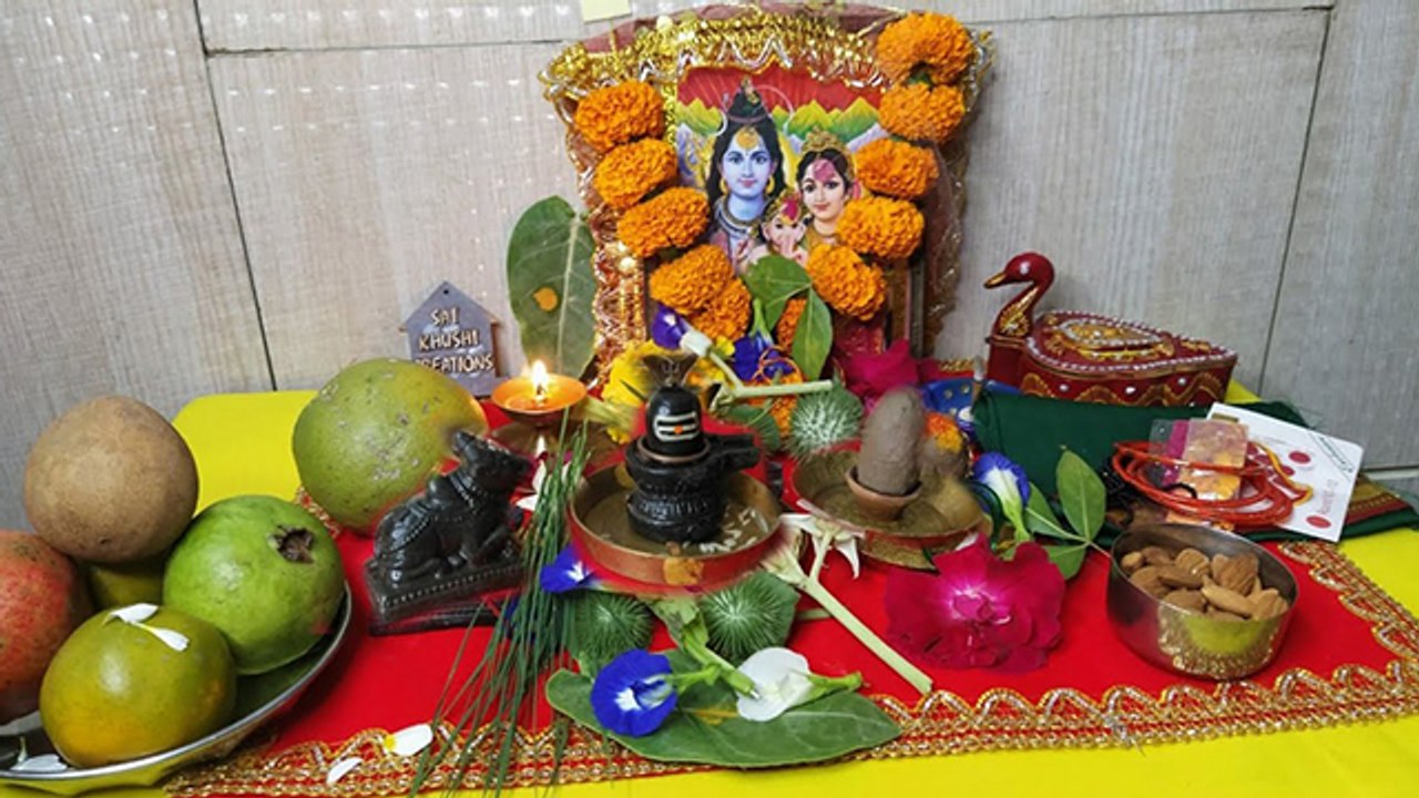 Sawan Shivratri 2023: सावन शिवरात्रि पूजा विधि | सावन शिवरात्रि की पूजा कैसे करते हैं | Boldsky