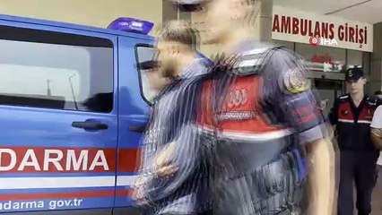 Eğlenmek için otobüs duraklarının camlarını kırdılar