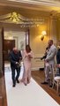 ¡Conmovedor! Novia le pide a su abuelo que sea el 'niño de las flores' en su boda