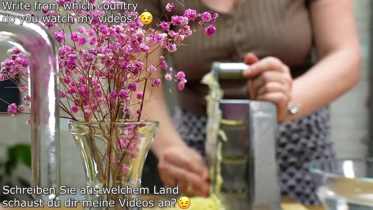 Receita de cobertura com batatas. Basta ralar as batatas.  Uma receita deliciosa. Jantar simples.  wander