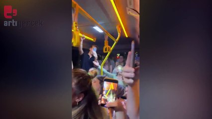 Mahsun Kırmızıgül'den minibüs konseri