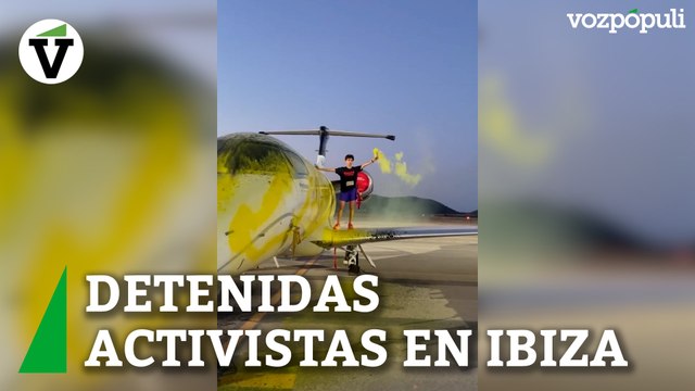 Activistas entran en el aeropuerto de Ibiza pintan un jet privado para protestar contra las emisiones