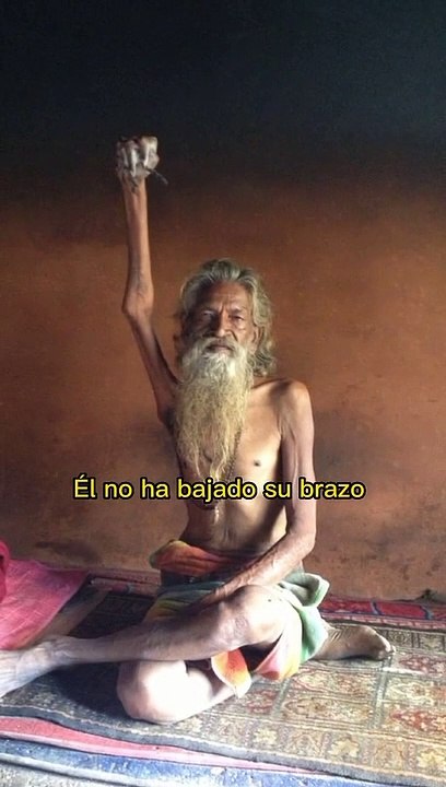 Él no ha bajado su brazo en 50 años