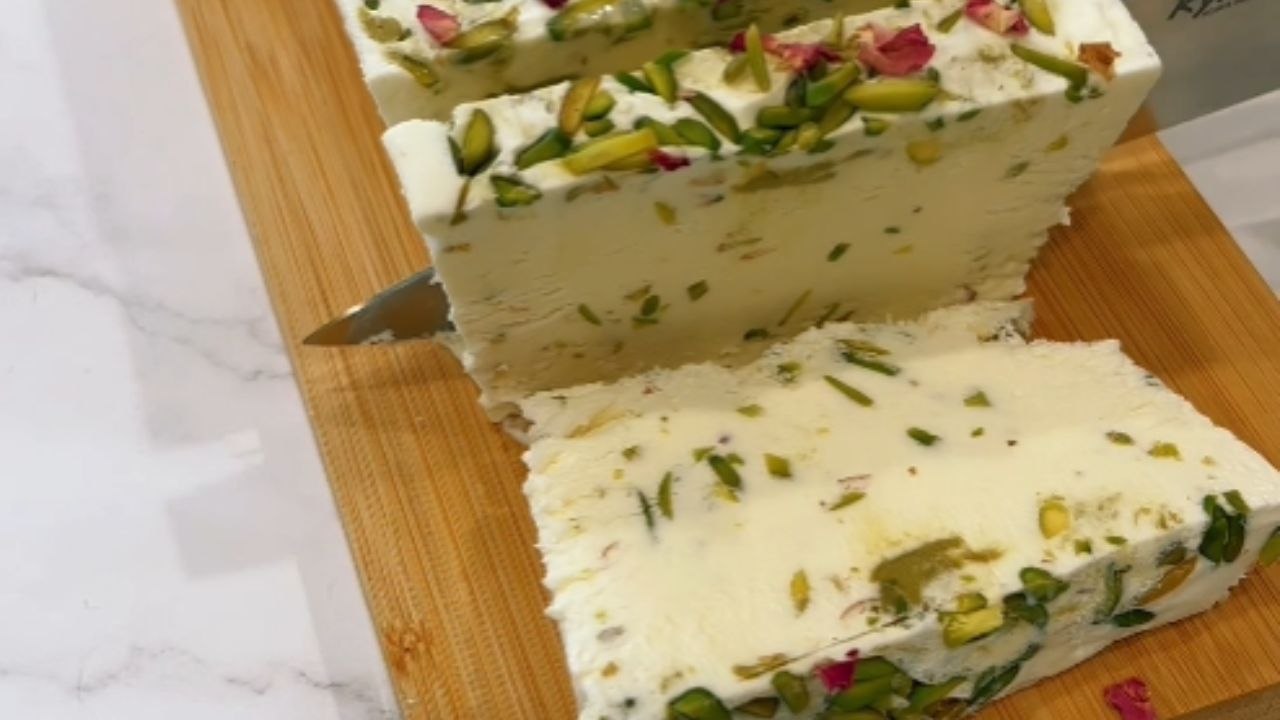 Recipe pro proves there's bliss in simplicity with her super-easy pistachio ice cream tutorial