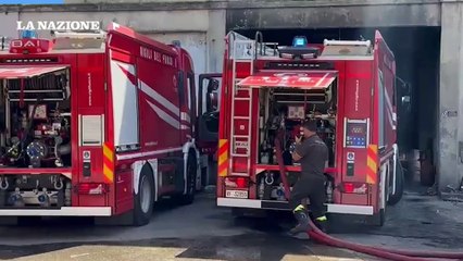 Incendio all'ex mobilificio Becagli