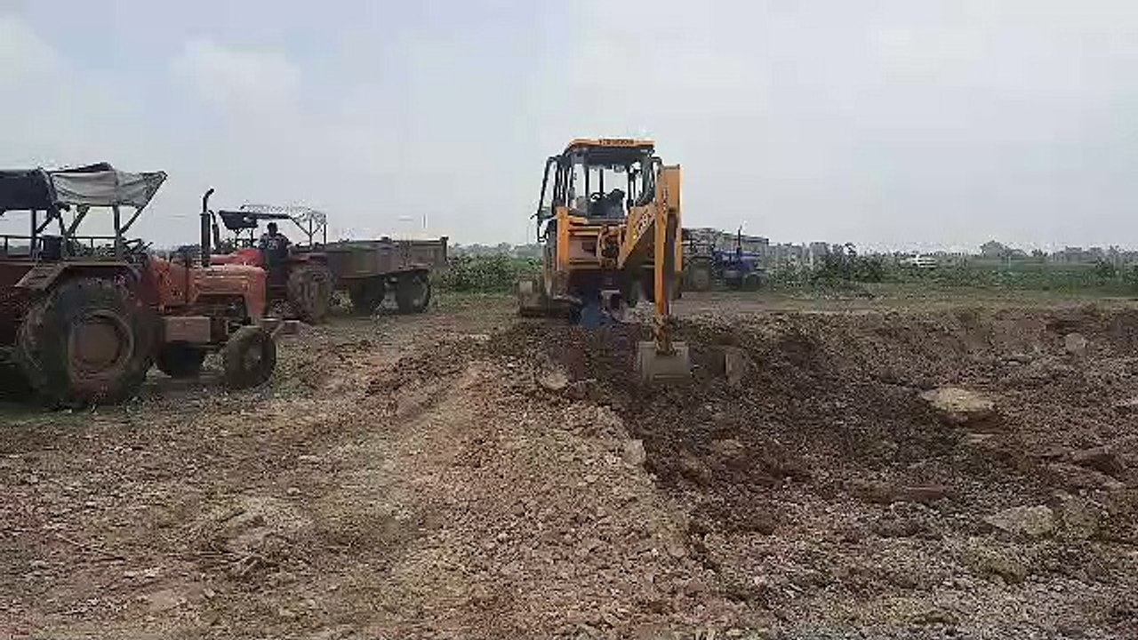 सड़क निर्माण का ठेका , ठेकेदार को फायदा पहुंचानेे ग्राम पंचायत ने कर दिया पत्थर उत्खनन का प्रस्ताव पास