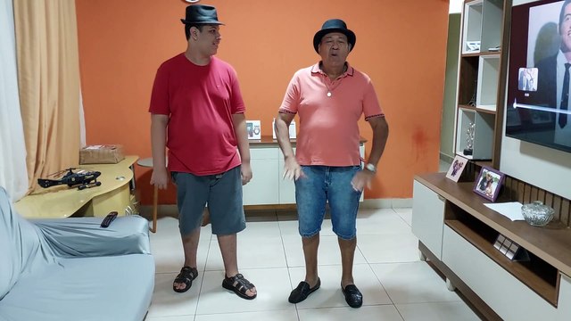 Luis Henrique e Vovô Valdivino Dançando Perguntando a Deus