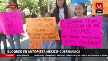 Manifestantes bloquean la autopista México-Cuernavaca, exigen justicia por la muerte de una joven