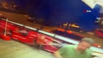 Ehliyetsiz sürücünün motosiklet ile çarpıştığı kaza kamerada