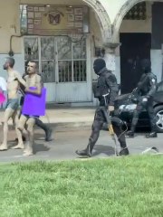 Tepatitlán: Encapuchados y armados exhiben a presuntos criminales en las calles